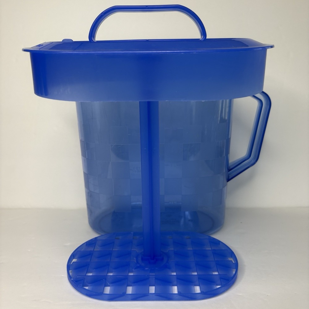 HTF Pampered Chef Blue Quick Stir Pitcher 1 Gallon Clear Checkerboard Design EUC - Picture 10 of 11